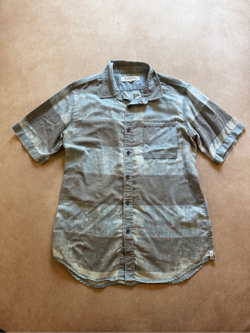 Ezekiel Men's Short Sleeve Washed Stripe Shirt - Gray & Blue • size medium